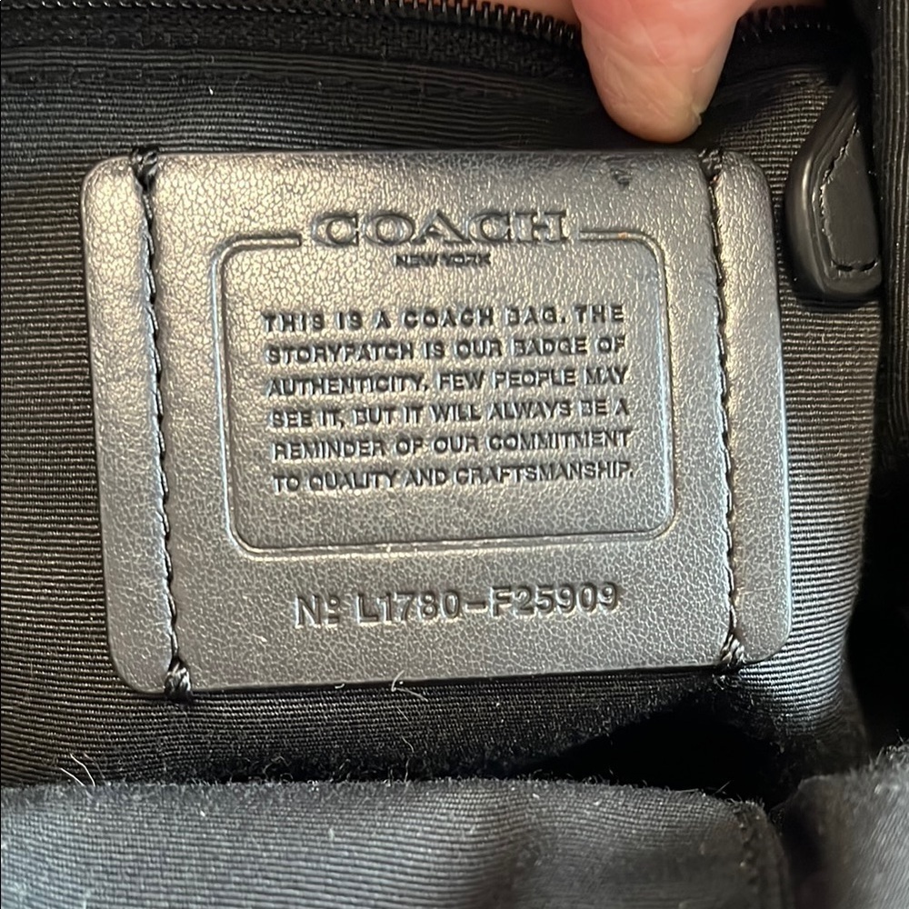 Coach Signature Charlie Backpack coated canvas and refined pebble leather F25909 - Picture 2 of 16